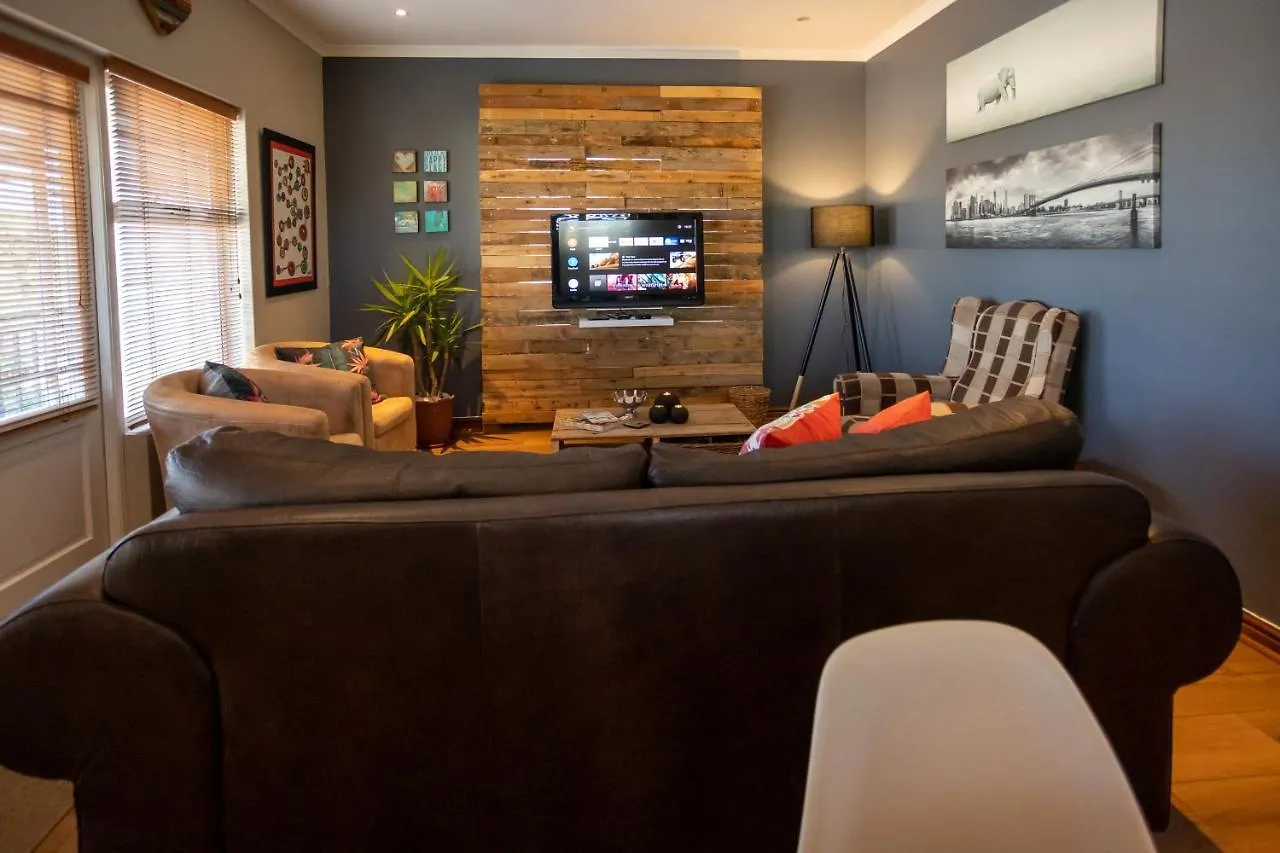 Modern Shabby Chic Apartment Durbanville