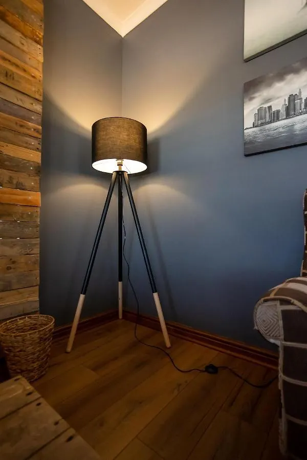 Modern Shabby Chic Apartment ダーバンヴィル